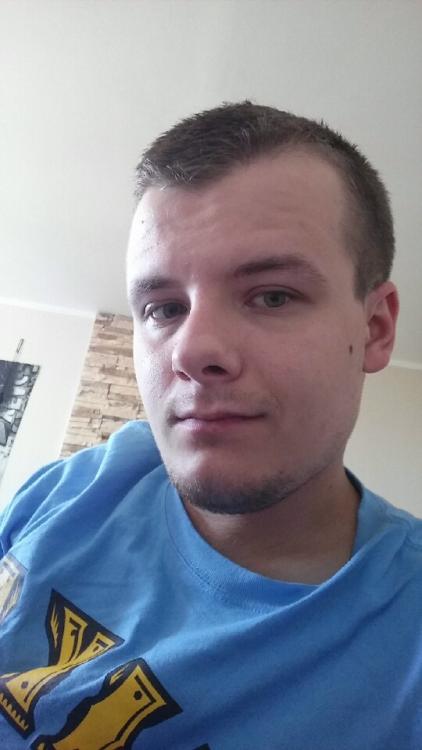 Snapchat-2072345767.thumb.jpg.d4dde36d6fe9312a72e3f15289edda40.jpg